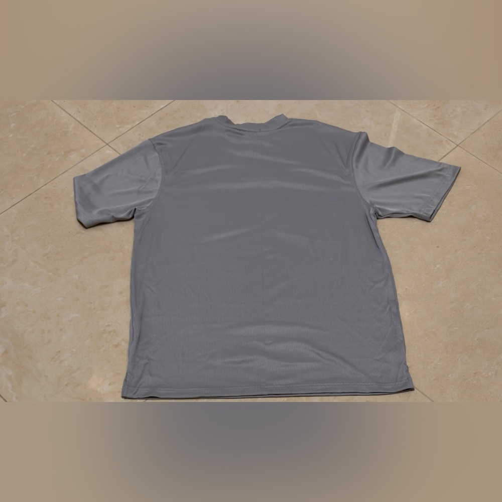 Uomo Log- In Men's Crew Neck Short Sleeve Shirt - Light Gray 2XL. New w/o tags - Picture 4 of 8